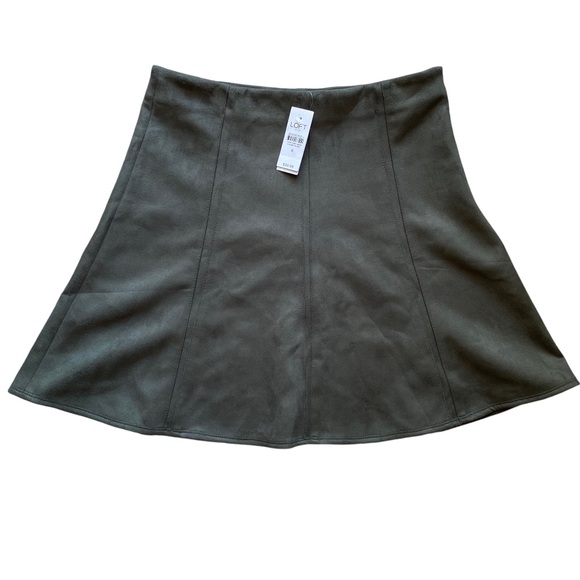 NWT Loft Outlet Dark Olive Green Faux Suede A-Line Mini Skirt Size 6 - Picture 1 of 6